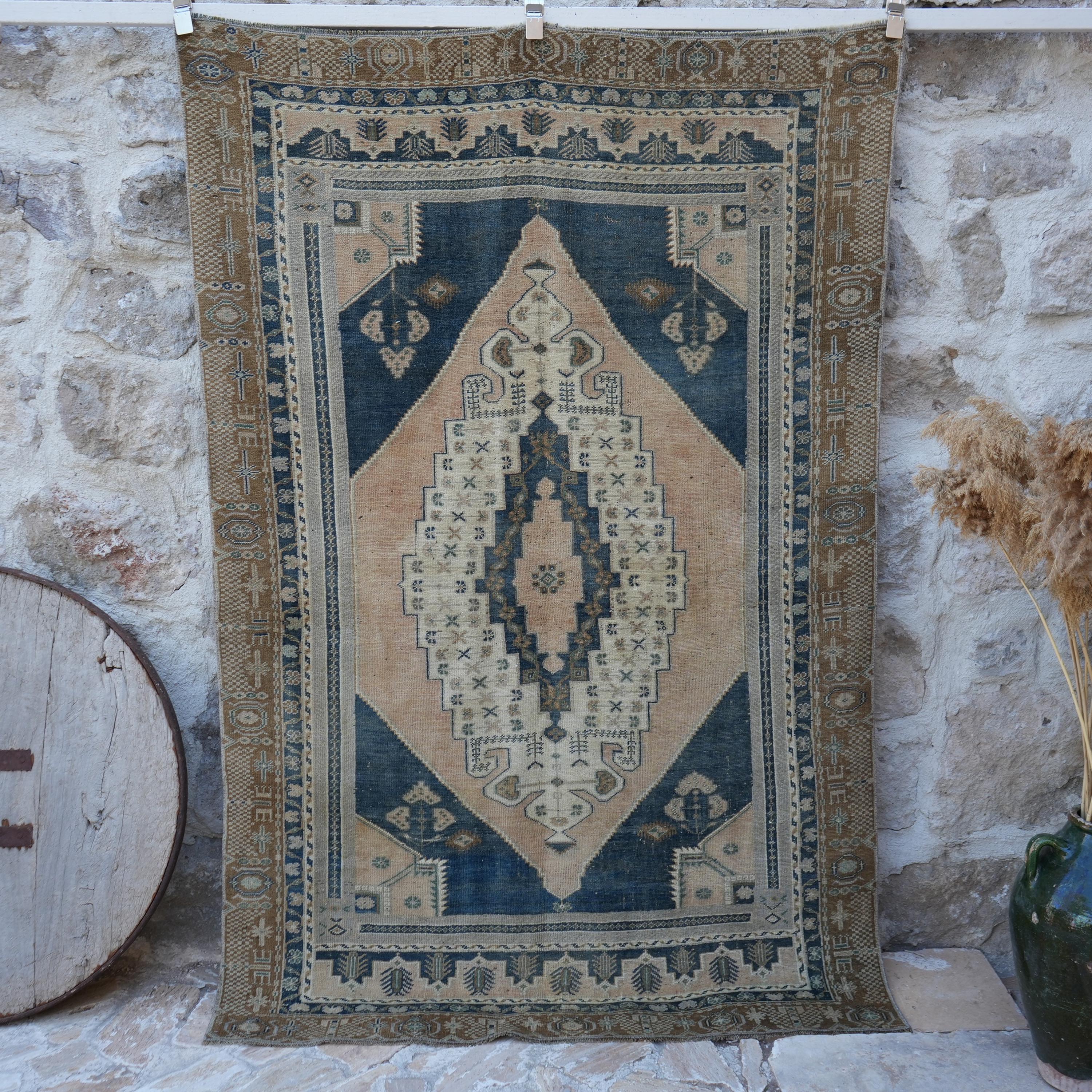 Turkish Vintage Rug - Etsy