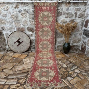 3&#39; x 13&#39; Turkish Kilim Runner Rug – 1993 Dated Handwoven Tribal Carpet – Red Beige Anatolian Long Hallway Rug – Wool Vintage Decor Piece