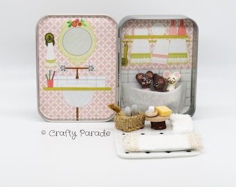 Mice Bath Time Miniature Playset: Peg Doll Quiet Toy in Tin