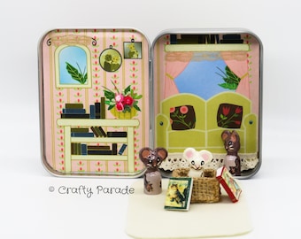 Mice Story Time Playset: Miniature Peg Doll Library in Tin