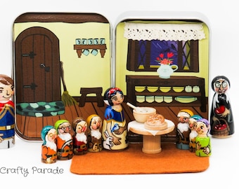 Snow White Peg Doll set: Fairy Tale Miniature Handmade Wooden Quiet Toys