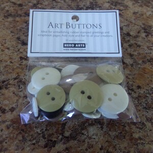 Hero Arts 40pc Assorted Card Tag Art Buttons Neutral