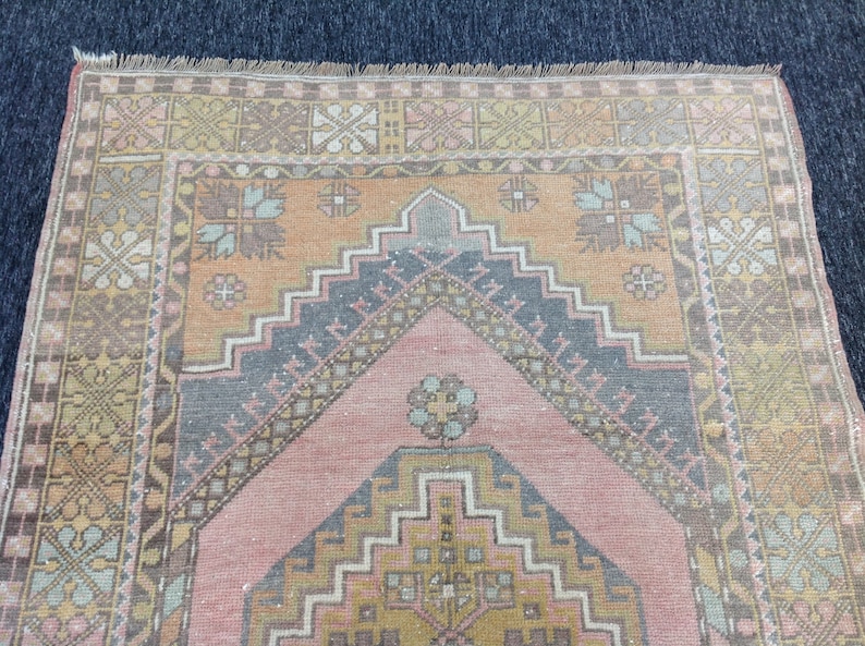 area rug wool rug Turkish rug vintage rug bohemian rug 3.6 x 5.10 ft handmade rug boho rug colorful rug rug red rug nomadic rug