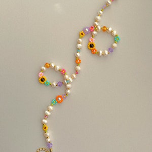 Posie Necklace | Delicate Colorful Flower Necklace | Dainty Seed Bead Choker | Pearl Necklace