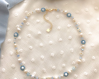 Celeste Halskette | Zarte blaue Blumen Halskette | Zierlicher Perlen Choker