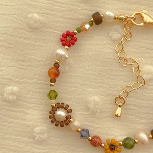 Clementine Bracelet Fall Flower Bracelet Handmade Whimsical Beaded Bracelet Gold Filled Jewelry Adjustable Gemstone Bracelet zdjęcie 3