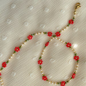 Eleanor Necklace Delicate Poinsettia Flower Necklace Dainty Seed Bead Choker image 5