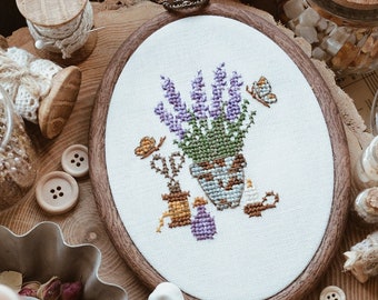 Schema punto croce con fiori di lavanda: motivo floreale provenzale (schema PDF)