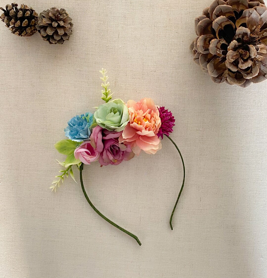 POPETPOP Haustier-Blumen-Stirnband – Handgefertigte Blumen-Girlande Für Hunde & Katzen | Größe Ca. 23x9 Cm, Für Hochzeit, Fotoshooting & Party