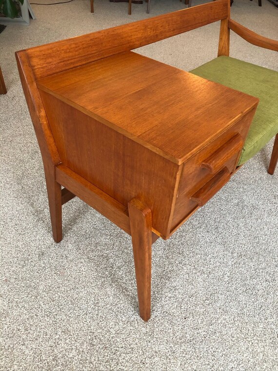 VINTAGE TELEPHONE SEAT BY CHIPPY HEATH UNITED KINGDOM 1960S