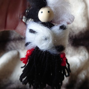 Cruella Tassel