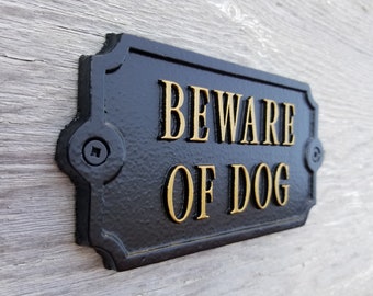 Cast Aluminum Beware of Dog Sign: Painted Metal Plaque
