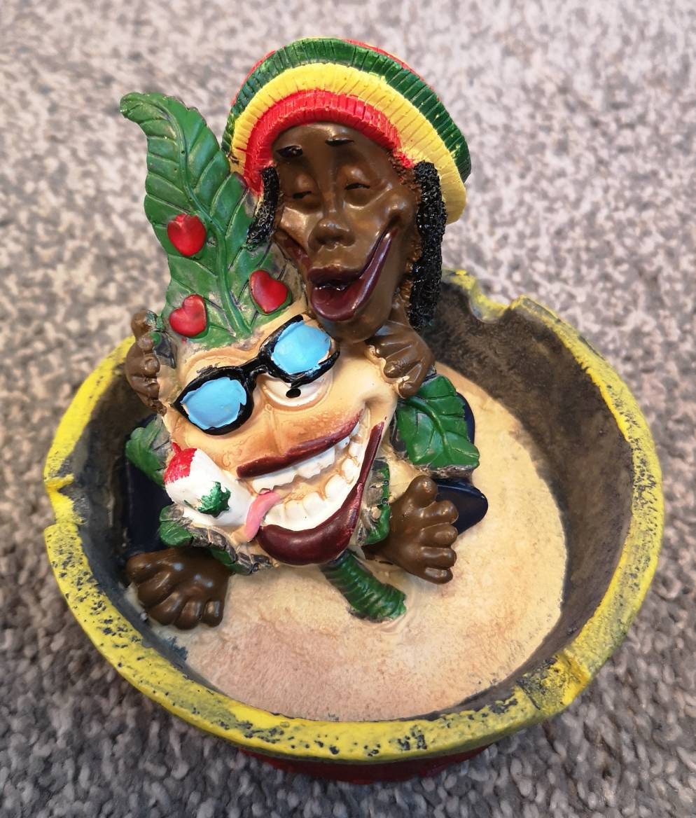 Stoner Ashtray Rasta design resin Good quality Multicoloured Etsy