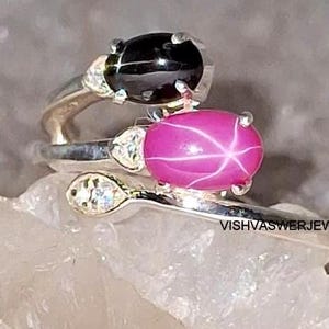 Stjärnrubin & Svart Safir Ring: Sterlingsilver med Dubbelstenar