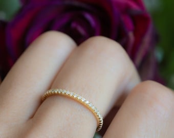 Elegant diamantstapelring i guld, minimalistisk ring, diamantring, 14k guldring, present till henne, elegant ring, evighetsband