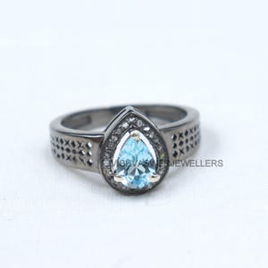 Sky Blue Topaz Ring, Solitaire Blue Topaz Octagon Silver Ring, Dainty Pave Diamond Natural Blue Topaz Ring for Women / Men&#39;s Wear Ring