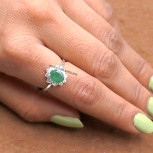 925 Sterling Silver Ring Vintage Emerald Ring Green CZ Stone Ring Personalized Gift Gift For Her Birthday | Anniversary Gift Handmade Ring