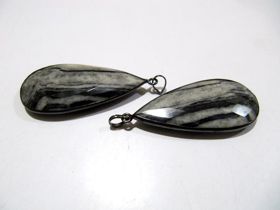Natural Zebra Agate Pear Shape Briolette Faceted Connector Pendant Charm 22X45 mm size Unique Rare Gemstone Bezel Pendant Single Loop