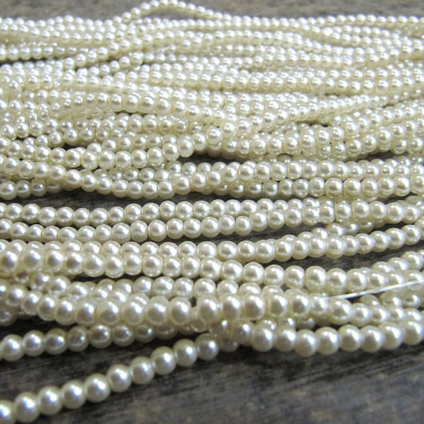 Perles blanches rondes de 4 mm vendues par brin de 26 pouces de long Fabrication de bijoux Perles blanches Prix de gros