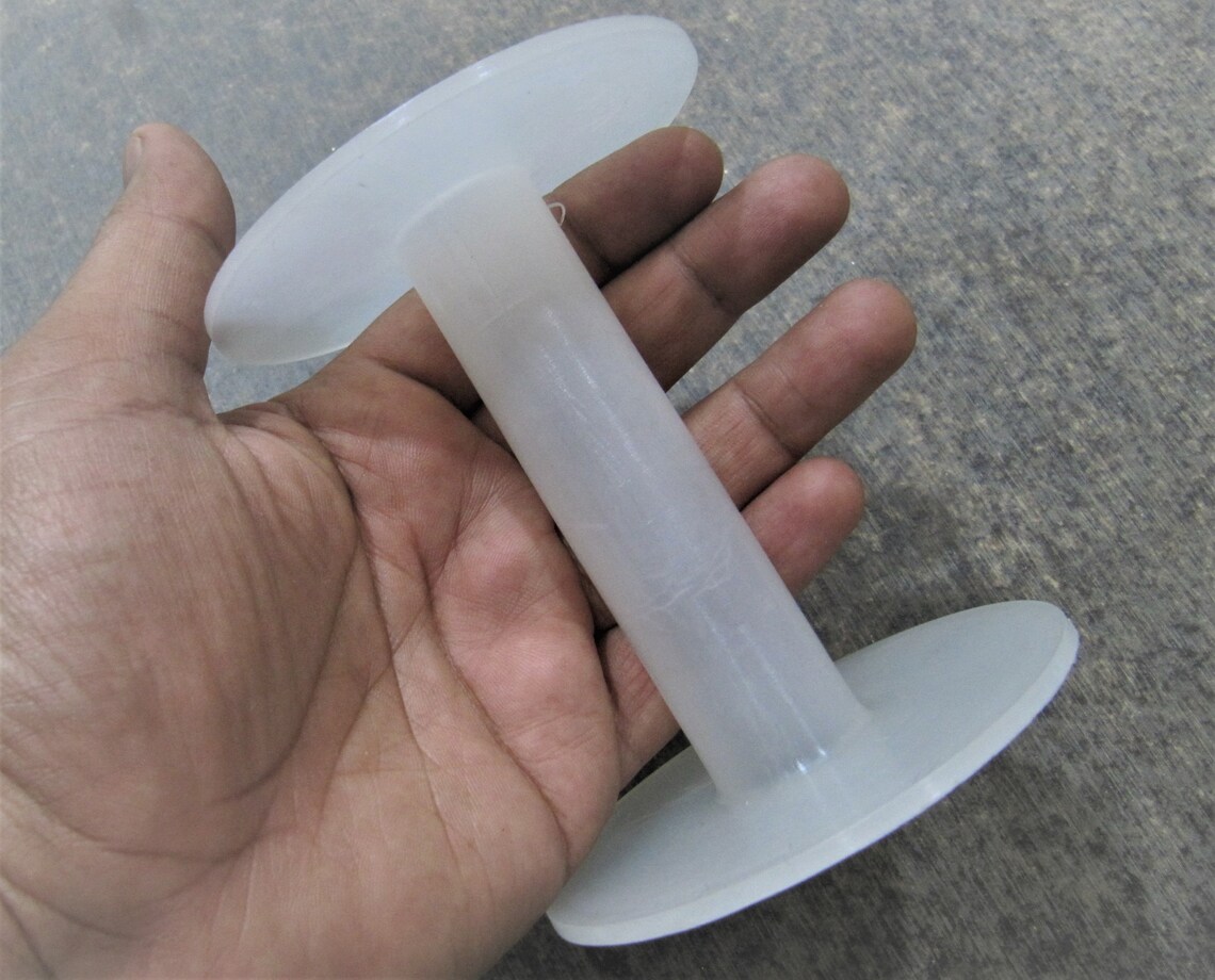 ON SALE White Plastic Spools Empty Wire Spools Thread String Etsy