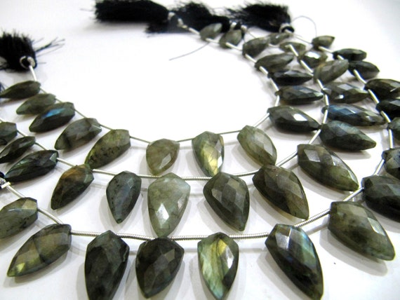 Natural Labradorite leaf shape 10-20mm Briolette Beads strand 9 inches long Fancy shape gemstone Beads arrow shape
