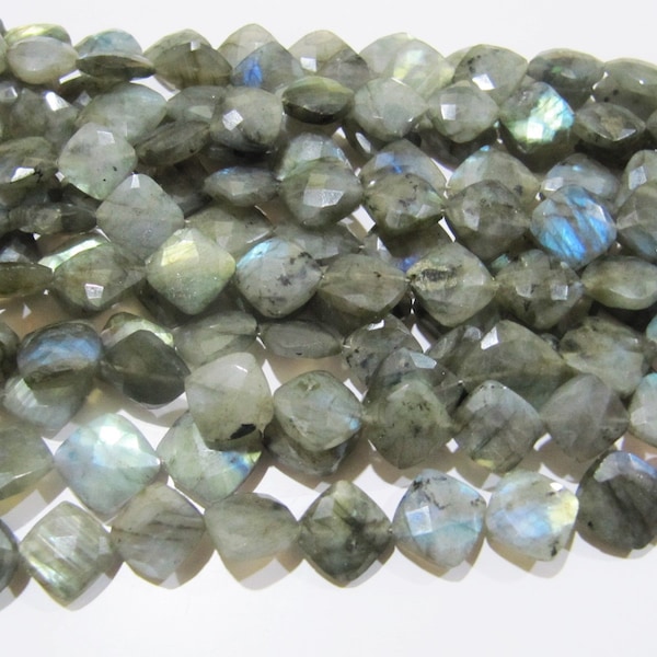 Perles en forme de coussin en labradorite naturelle, briolette, perles bleues flashy en labradorite facettées de 11-12 mm à 12-13 mm, brins de 20 cm (8 po.)