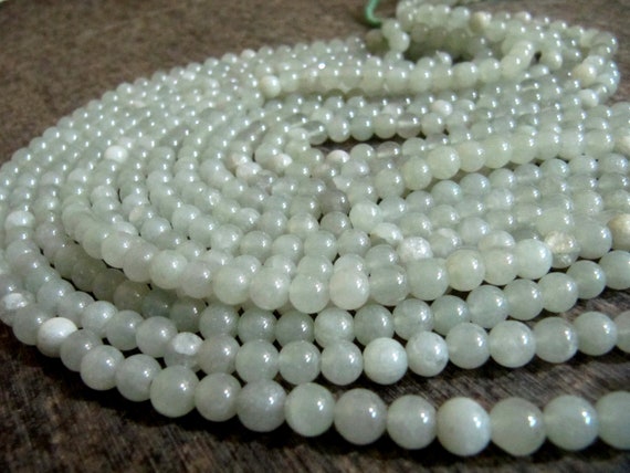 Natural Green Aventurine Round Ball Shape Size 6-7mm Plain Smooth Beads Strand 13 Inches Long  Gemstone Beads For jewelry making