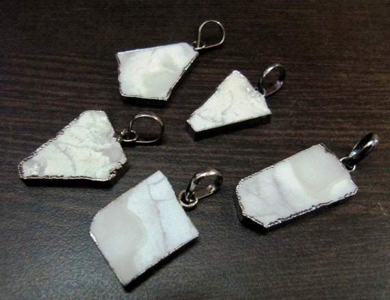 2 Pcs Set-Natural White Agate Slice Pendant Free Form Connector Charm With Black Oxidise Electroplated Edge Single Loop 1 inch approximately
