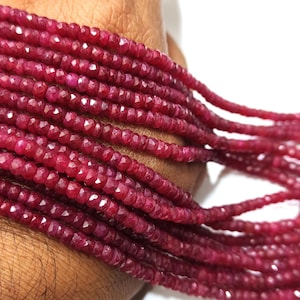 Rondelle de corindon rubis naturel 3,5 - 4,5 mm Perles à facettes authentiques Vendu par brin 13 pouces de long Prix de gros de qualité supérieure
