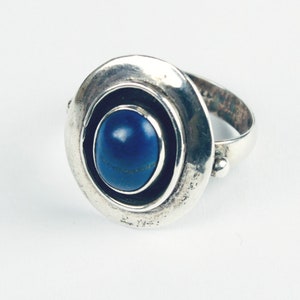 Sterling silver ring with Lapis lazuli stone