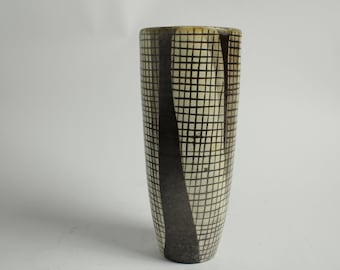 Mari Simmulson vase