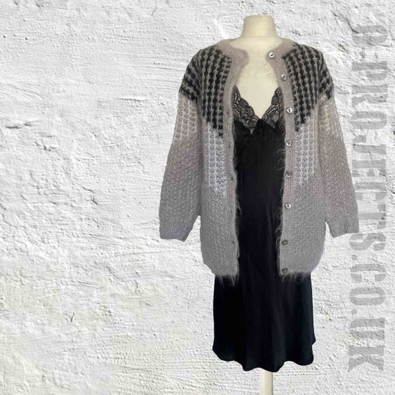Vintage hand knitted cardigan, chevron pattern, o… - image 2