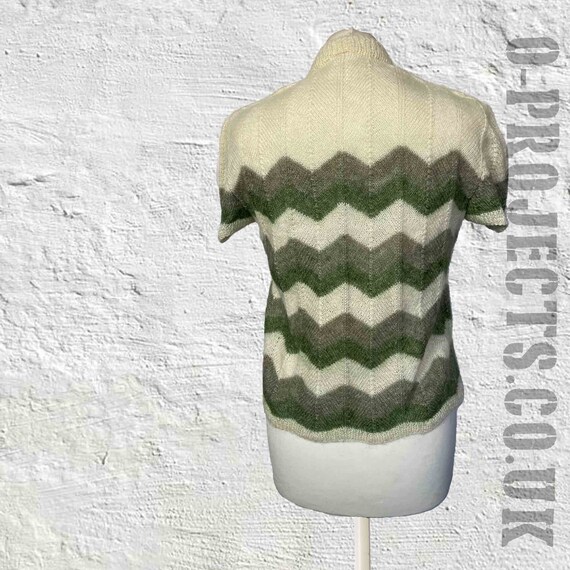 Hand knitted, vintage, chevron, jumper, pullover,… - image 4