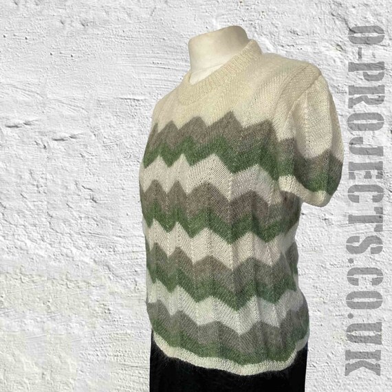 Hand knitted, vintage, chevron, jumper, pullover,… - image 5