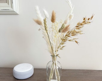Minimalist Dried Flowers Petite Bouquet Arrangement
