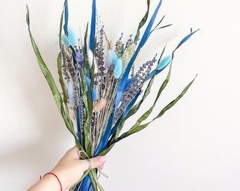 Lime Green Button flowers-30 dried button flower stalks-Corsage flowers-Wedding flowers