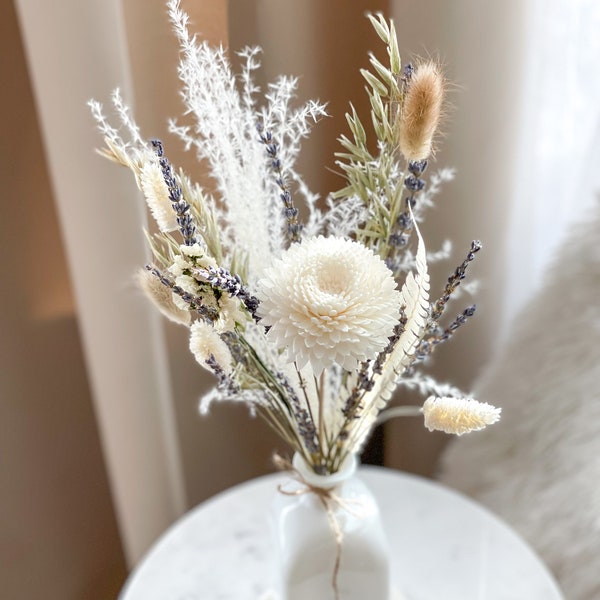 Elegant Minimalist Dried Flowers  Bouquet Arrangement in a mix with a sola wood flower