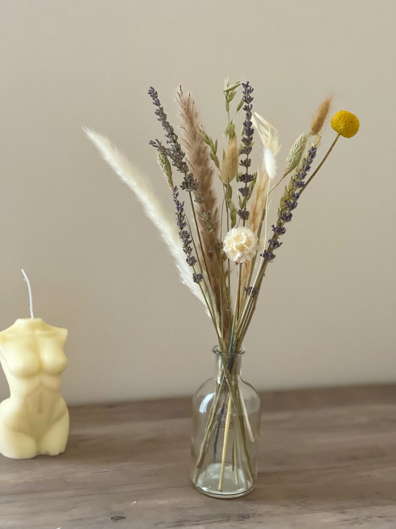 New Minimalist Dried Flowers Petite Bouquet Arrangement image 3