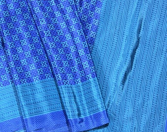 Vintage Crepe Silk Saree Fabric: Floral Print, 5 Yards, Dressmaking Material