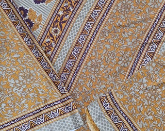 Vintage Crepe Silk Saree Fabric: Floral Print, 5 Yards, Dressmaking Material
