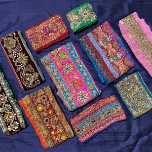 Lot de gros Sari Scraps Embellissements SwatchSaree Assortiment de patchs en tissu Junk Journal CraftSupplies Collage Rubans Border Trims SL1