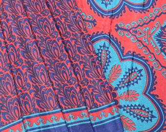 Vintage Crepe Silk Saree Fabric: Floral Print, 5 Yards, Dressmaking Material