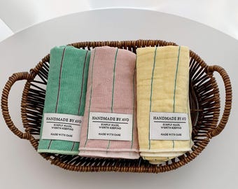 Großes Baumwoll Double Gauze Einstecktuch | Leichter Schal, wiederverwendbare Geschenkverpackung, Tischset, Hundebandana, Schoßdecke, Mehrzweckstoff
