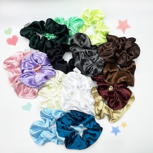 Seiden Scrunchies / Seiden Haargummis / Seiden Scrunchy / Seide / Haarschmuck / Scrunchie Haargummi / Geschenk für Sie / Geschenk / Weicher Scrunchy