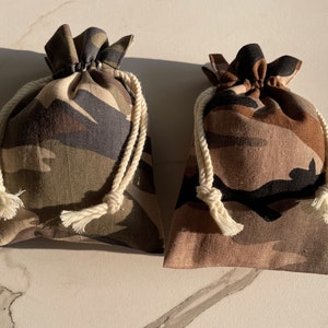 Militär Baumwoll Kordelzugbeutel | Wiederverwendbare Charakter-Geschenkbeutel | Umweltfreundliche Stofftasche Zero Waste I Geschenkverpackung ㅣVerschiedene Größen