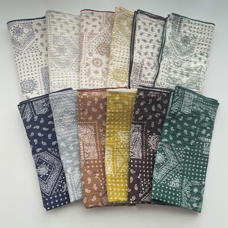 Pañuelo tipo bandana de gasa de algodón con estampado paisley, pañuelo 100% algodón, pañuelo cuadrado para la cabeza, pañuelo de bolsillo, regalo suave y ligero para pieles sensibles. imagen 16