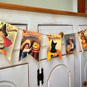 Vintage Halloween Decor Garland Retro Banner Kitsch Pumpkins Witch Bunting Die Cut Spooky Wall Decor Party Decor Victorian Halloween