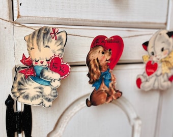 Vintage Retro Valentines Day Banner Valentines Decor Garland Kitsch Die Cut Cat and Dog Wall Decor Retro Valentines Day Cards Kitty Puppy