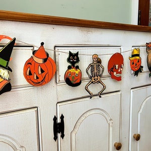 Retro Halloween Garland, Spooky Witch Skeleton Pumpkin Kitsch Character Banner