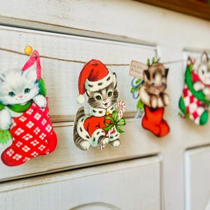Retro Cat Christmas Kitten Banner: Kitschmas Vintage Holiday Kitty Garland